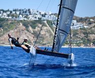 foiling-sailboat-best-foil-control